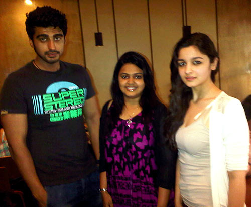 Arjun Kapoor and Alia Bhatt with a fan