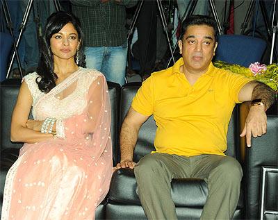 Pooja Kumar and Kamal Hassan