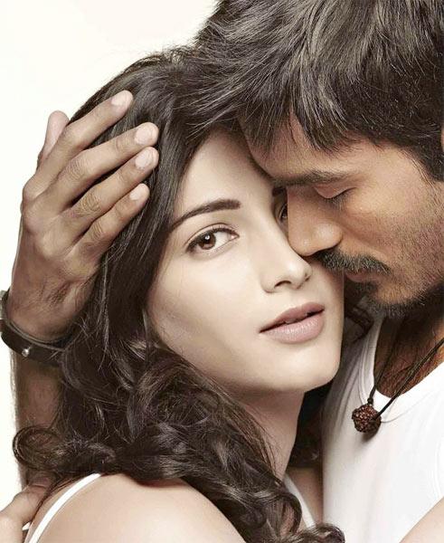 Shruti Haasan and Dhanush in 3