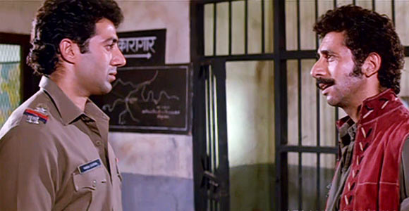 Sunny Deol and Naseeruddin Shah in Tridev