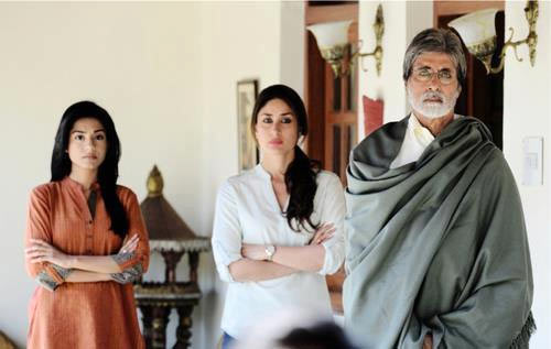 Amrita Rao, Kareena Kapoor and Amitabh Bachchan in Satyagraha