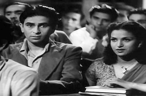Raj Kapoor and Kamini Kaushal in Aag