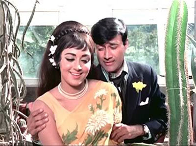 Hema Malini and Dev Anand in Johny Mera Naam