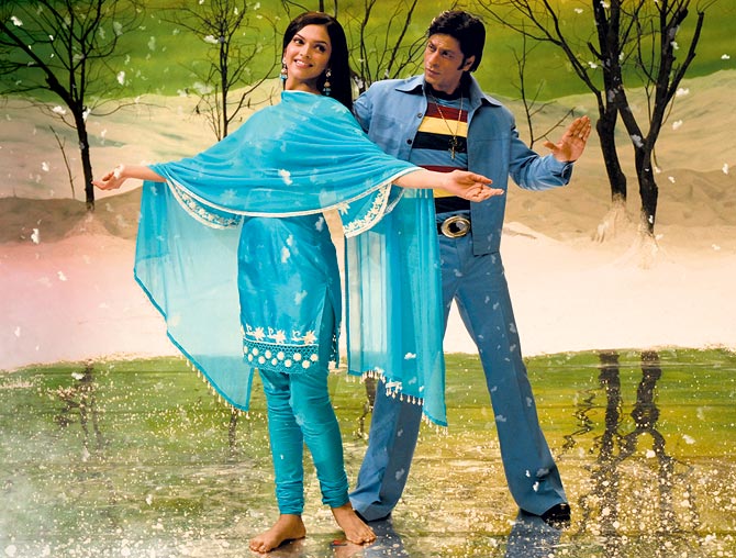 Deepika Padukone and Shah Rukh Khan in Om Shanti Om