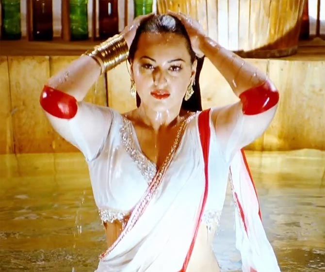 Sonakshi: I have SLAPPED a lot of guys - Rediff.com Movies