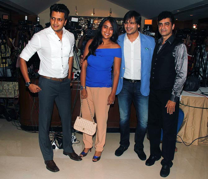 Riteish Deshmukh, Priyanka Alva, Vivek Oberoi and Indra Kumar at the party