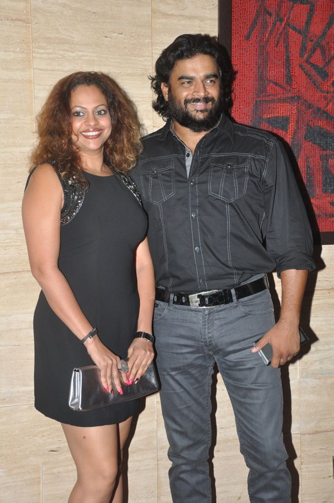 R Madhavan with wife 