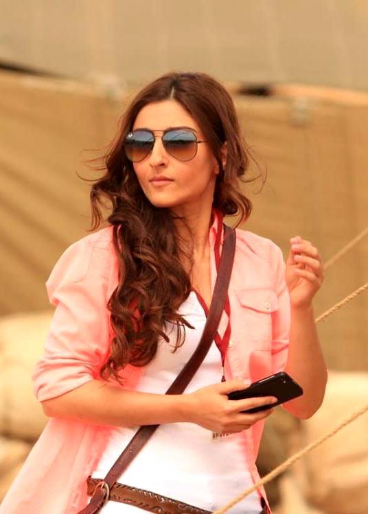 Soha Ali Khan in War Chodo Na Yaar