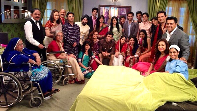 The cast of Bade Acche Lagte Hain