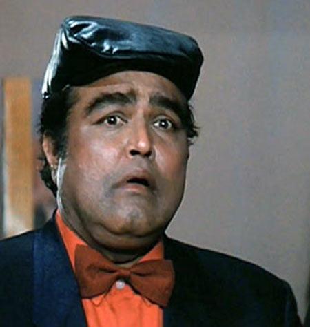 Viju Khote in Andaz Apna Apna