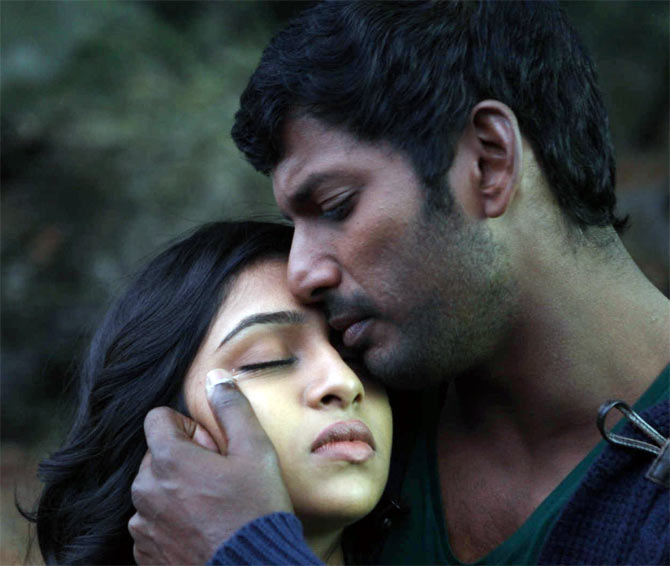 A scene from Naan Sigappu Manithan 