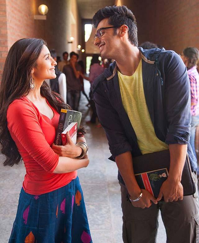 Alia Bhatt and Arjun Kapoor in 2 States