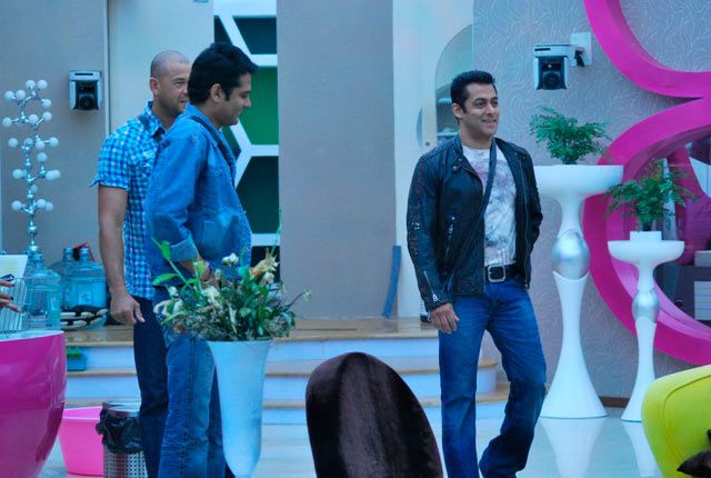 Andrew Symonds, Amar Upadhyay and Salman Khan in Bigg Boss