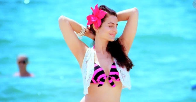 670px x 350px - Sonam, Deepika, Ameesha: Bollywood's hot girls rock PINK bikinis -  Rediff.com Movies