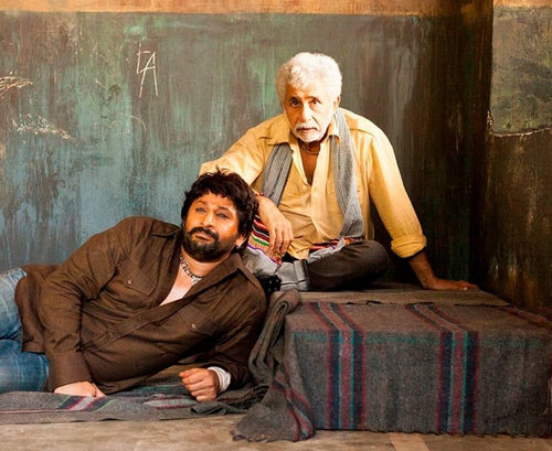 Arshad Warsi and Naseeruddin Shah in Dedh Ishqiya