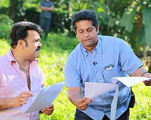 Jeethu with Mohanlal at the location of Drishyam