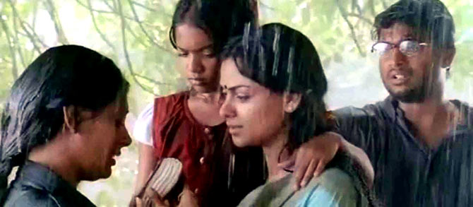 A scene from Kannathil Muthamittal
