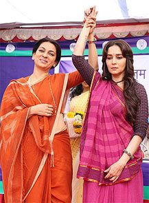 Juhi Chawla and Madhuri Dixit in Gulab Gang