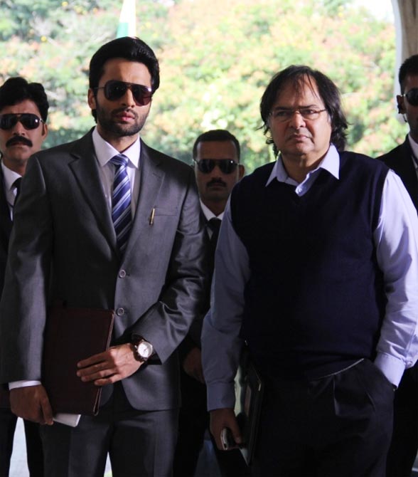 Jackky Bhagnani and Farooque Sheikh in Youngistaan
