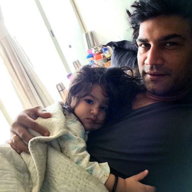 Sharad Kelkar with his daughter Kesha