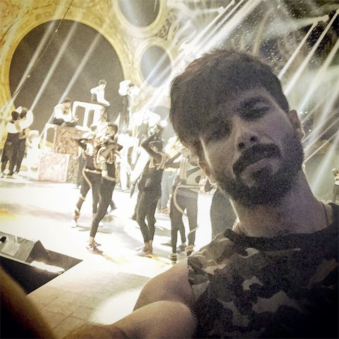 Want to see Shahid's starry lifestyle? Click here! - Rediff.com Movies