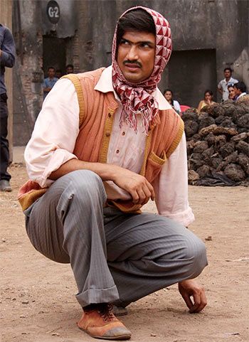Sushant Singh Rajput in Detective Byomkesh Bakshy!
