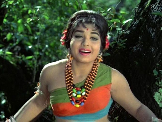 Jayalalitha played a chirpy, talkative tribal woman in Izzat.