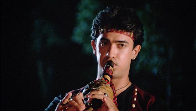 Alien, dog, disco fighter: Aamir Khan's unique avatars! - Rediff.com Movies