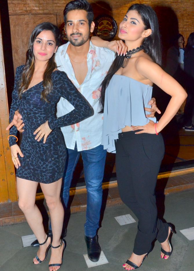 PIX: Mouni Roy, Puja Banerjee party with Kunal Verma - Rediff.com Movies