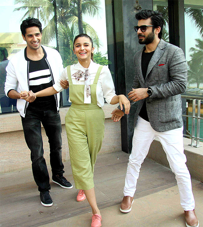 Is Alia dating Sidharth? - Rediff.com Movies