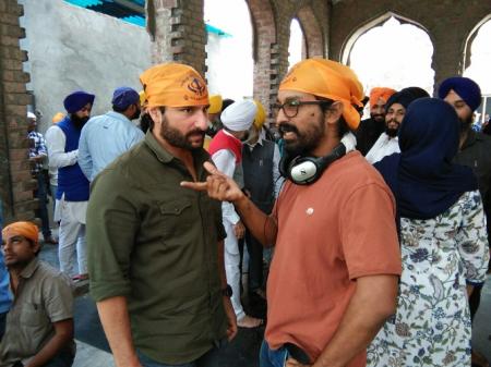 Saif Ali Khan and Raja Krishna Menon in Golden Temple shooting for Chef Saif Ali Khan and Raja Krishna Menon in Golden Temple shooting for Chef