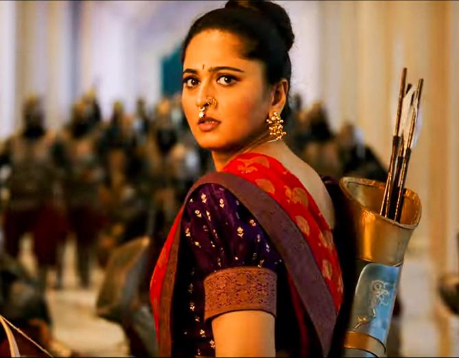 Pix Anushka Shetty Brings Sexy Back Movies