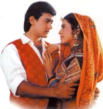 Aamir Khan and Juhi Chawla in Hum Hain Rahi Pyaar Ke.