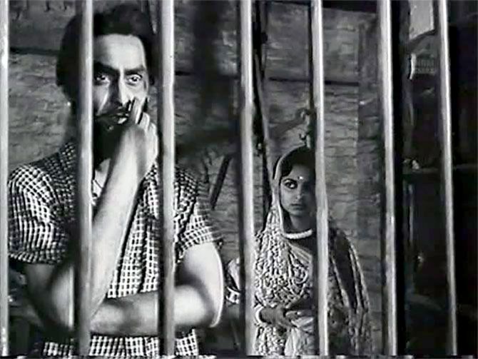 Soumitra Chatterjee and Waheeda Rehman in Satyajit Ray's Abhijan