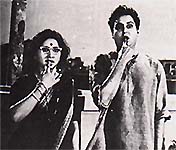 Soumitra Chatterjee in Ek Tuku Basa