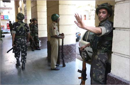 Commandos in operation in Mumbai