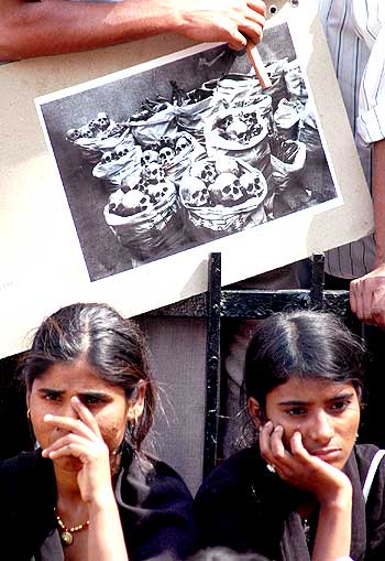Bhopal gas tragedy survivors who marched from Bhopal to delhi sitting in dharna during a demonstration near Parliament