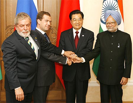 Brazil's President Luiz Inacio Lula da Silva, Russian President Dmitry Medvedev, Chinese President Hu Jintao and Prime Minister Manmohan Singh pose for a photo at the BRIC summit in Yekaterinburg