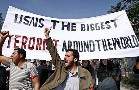 Kabul students shout anti-US slogans during a protest