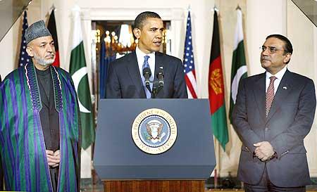 US President Barack Obama with Afghanistan President Hamid Karzai and Pak President Asif Ali Zardari