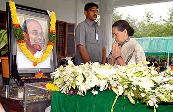 Sonia Gandhi pays her homage to the late Y S Rajasekhara Reddy in Hyderabad on Friday