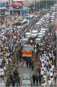 Huge crowds thronged on the way of procession