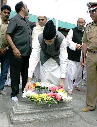 Jammu and Kashmir CM Omar Abdullah pays tribute at the martyr's graveyard in Srinagar