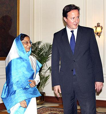 David Cameron and President Pratibha Patil at the Rashtrapathi Bhavan in New Delhi on Thursday