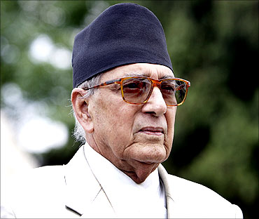 Nepal&#39;s five-time Prime Minister Girija <b>Prasad Koirala</b>, who had been unwell ... - 20nlook