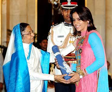 President presenting Padma Shri Award to Badminton star Saina Nehwal