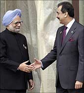 Dr Manmohan Singh with Gilani