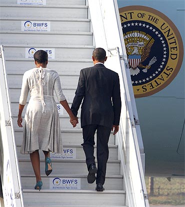 Obama ends India visit, leaves for Indonesia - Rediff.com India News
