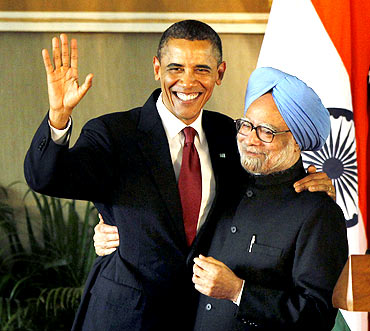 President Obama and Prime Minister Singh at their news conference in New Delhi