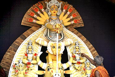 Riding a lion, Goddess Durga killed Mahishasur after a battle that lasted nine days and nine nights